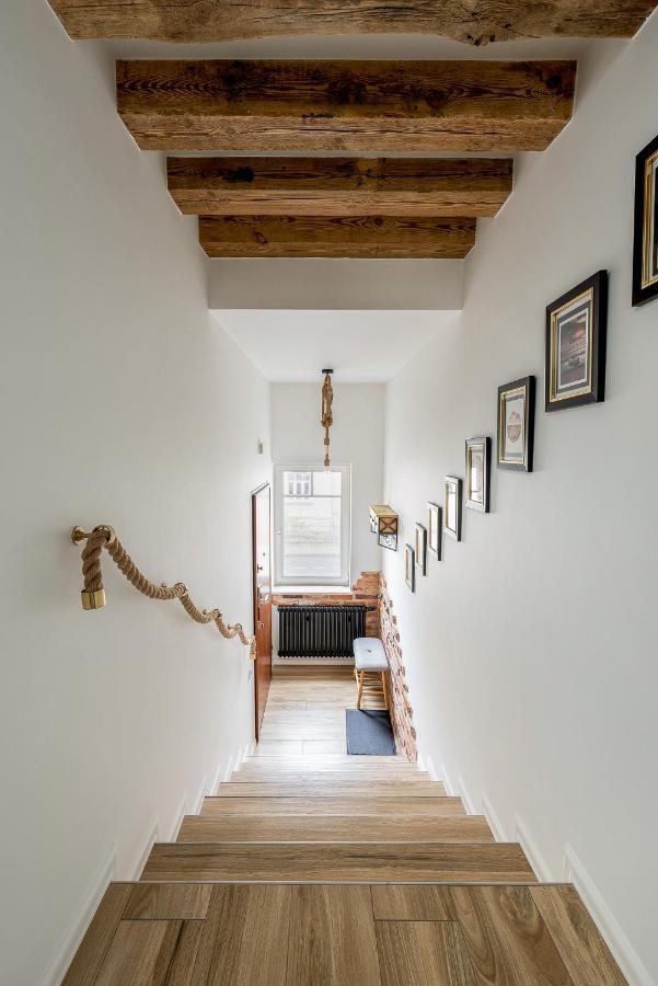 & Park Penthouse By Downtown Apartment